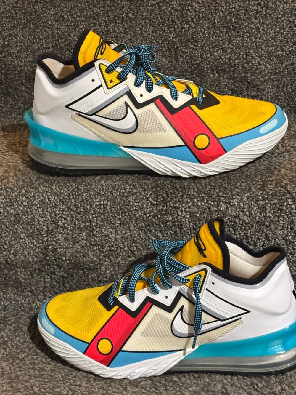 Nike LeBron 18 Stewie family guy size 12